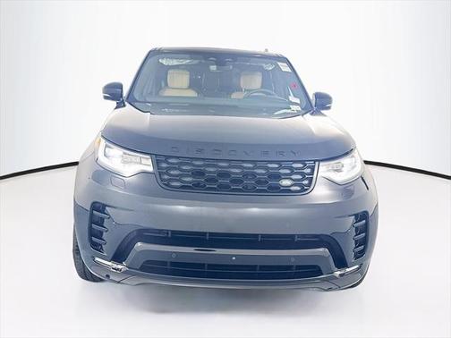 2025 Land Rover Discovery P360 Dynamic SE