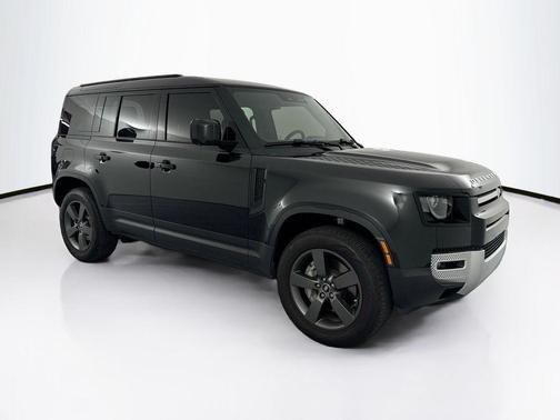 Santorini Black Metallic 2025 Land Rover Defender 110 P400 S