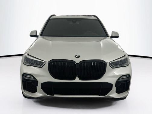 Mineral White Metallic 2021 BMW X5 sDrive40i