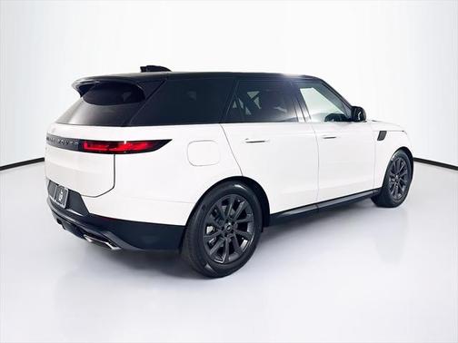 2025 Land Rover Range Rover Sport SE
