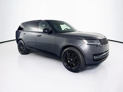 2025 Land Rover Range Rover P400 SE 7 Seat