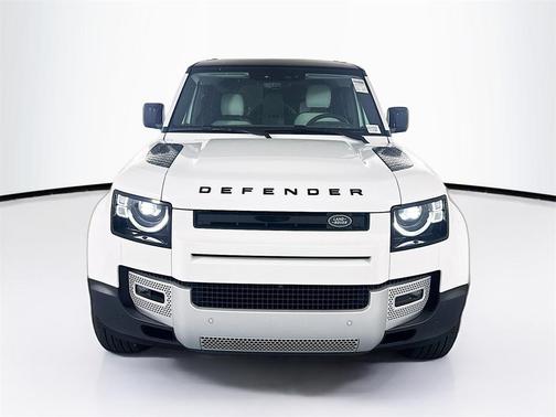 2025 Land Rover Defender 110 P300