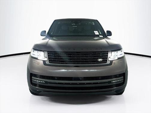 2025 Land Rover Range Rover P530 SE 7 Seat