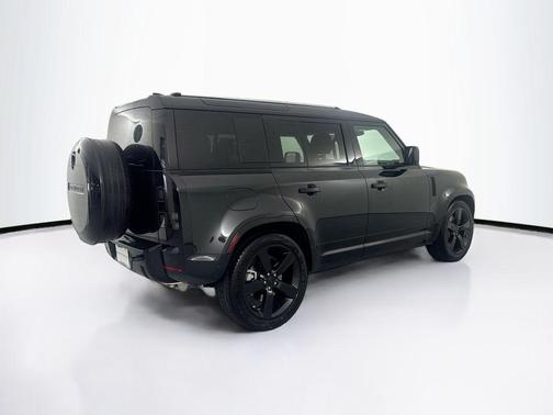 Santorini Black Metallic 2026 Land Rover Defender P400 X-Dynamic SE