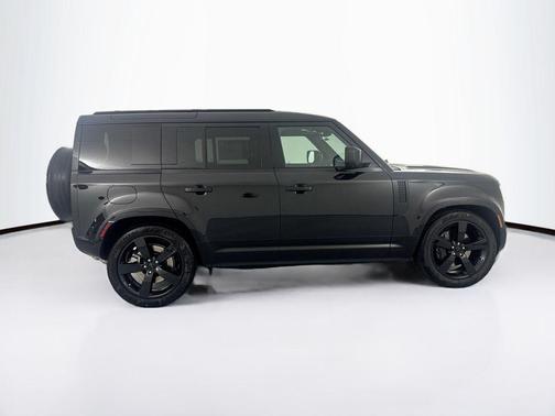 Santorini Black Metallic 2026 Land Rover Defender P400 X-Dynamic SE