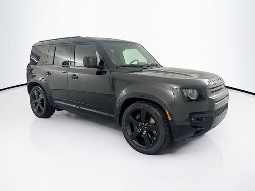 Santorini Black Metallic 2026 Land Rover Defender P400 X-Dynamic SE