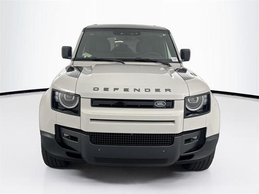 2026 Land Rover Defender P400 X-Dynamic SE