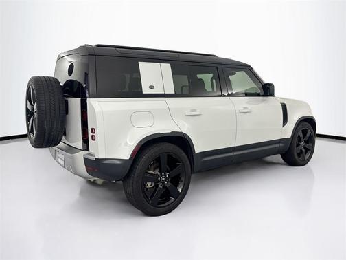 2024 Land Rover Defender 110 P300