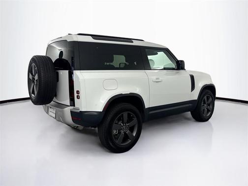 2025 Land Rover Defender 90 P300 S