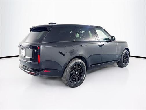 2025 Land Rover Range Rover P400 SE