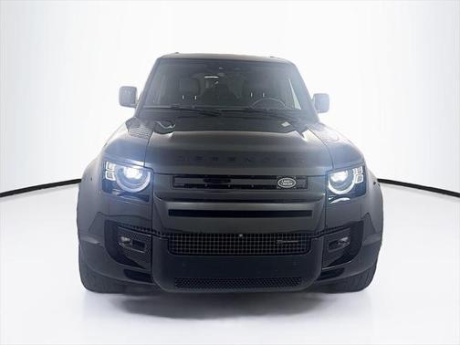2023 Land Rover Defender 110 X-Dynamic SE