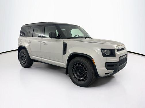 Borasco Grey Metallic 2026 Land Rover Defender P635 OCTA