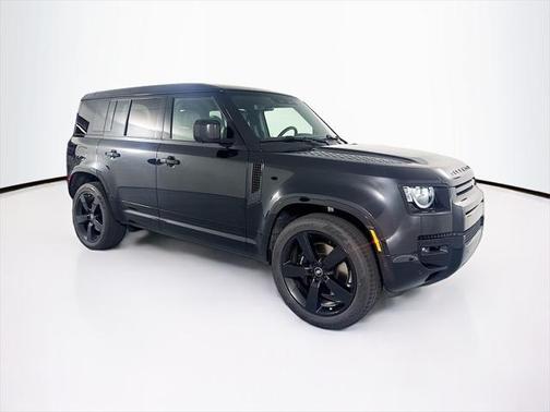 2025 Land Rover Defender 110 V8