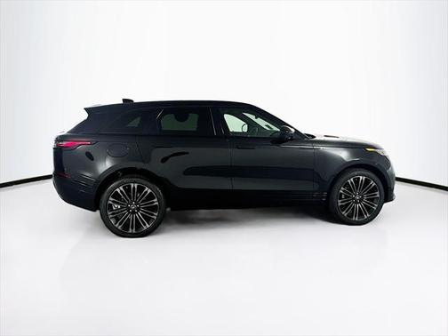 2026 Land Rover Range Rover Velar P400 Dynamic SE