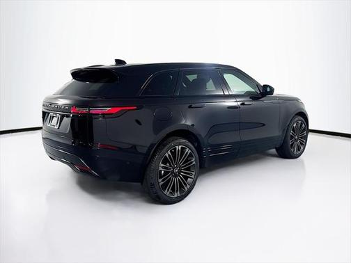 2026 Land Rover Range Rover Velar P400 Dynamic SE