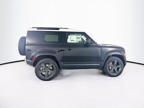 2025 Land Rover Defender 90 P300 S