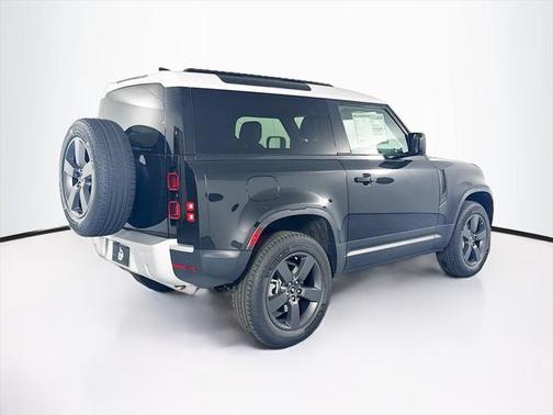 2025 Land Rover Defender 90 P300 S