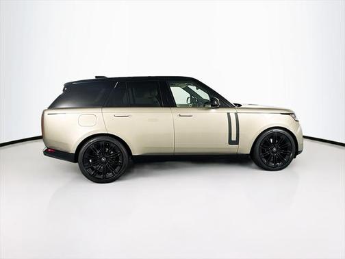 2025 Land Rover Range Rover P400 SE