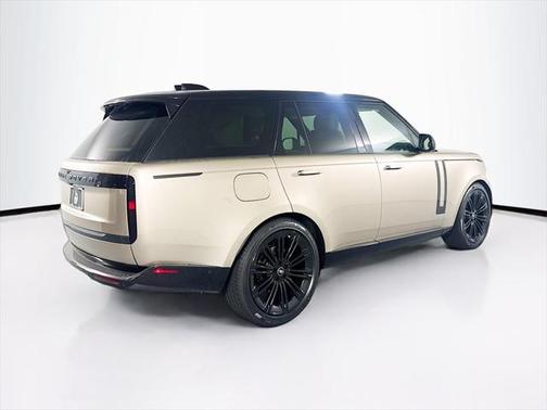 2025 Land Rover Range Rover P400 SE