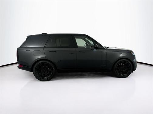 2026 Land Rover Range Rover P400 SE
