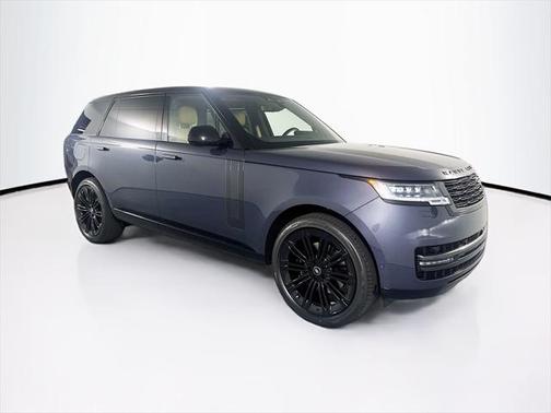 2025 Land Rover Range Rover P400 SE 7 Seat