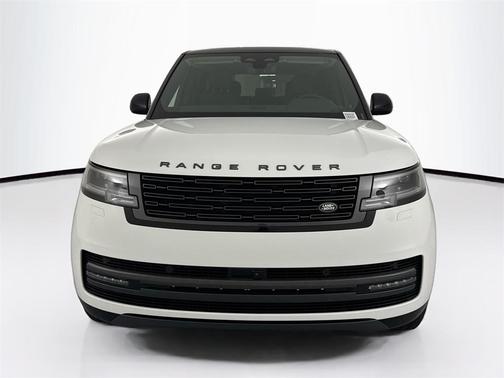 2026 Land Rover Range Rover P400 SE