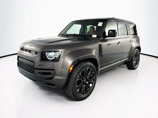 2025 Land Rover Defender 110 V8