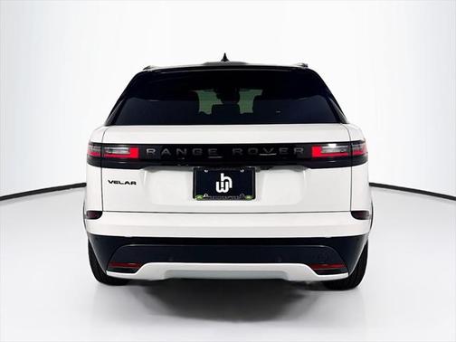 2026 Land Rover Range Rover Velar P250 SE R-Dynamic
