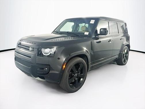 2025 Land Rover Defender 110 V8