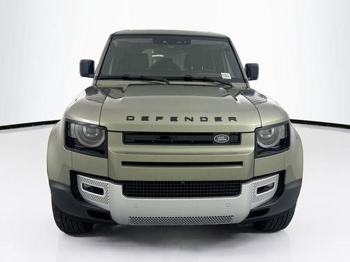 2025 Land Rover Defender 110 P400 S