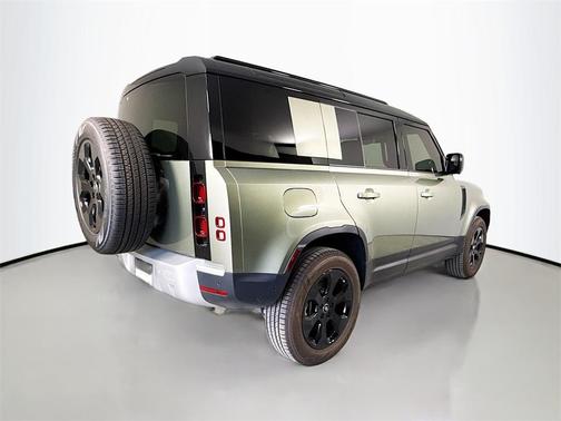 2025 Land Rover Defender 110 P400 S