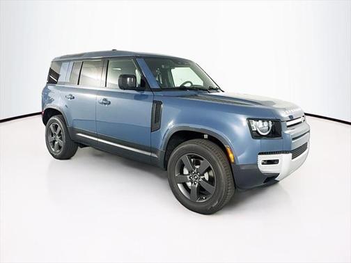 2025 Land Rover Defender 110 P300