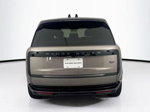 2023 Land Rover Range Rover P530 SE