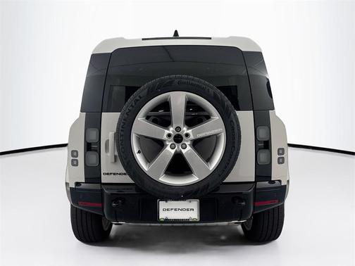 2026 Land Rover Defender P400 X-Dynamic SE