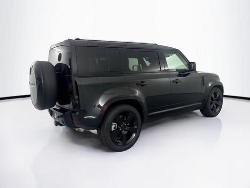 Santorini Black Metallic 2026 Land Rover Defender P400 X-Dynamic SE