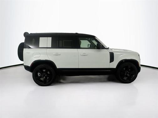 2026 Land Rover Defender P400 X-Dynamic SE