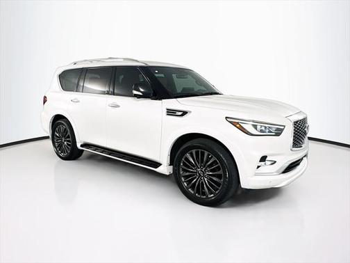 2023 INFINITI QX80 SENSORY AWD