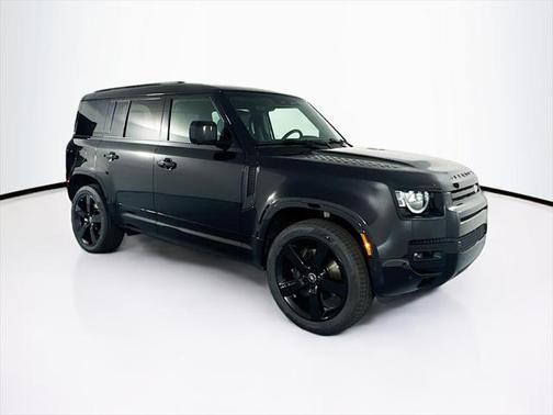2025 Land Rover Defender 110 P400 X-Dynamic SE