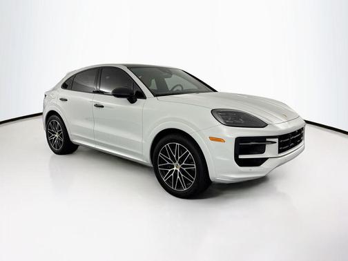 White 2024 Porsche Cayenne Cayenne