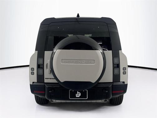 2026 Land Rover Defender P400 X-Dynamic SE