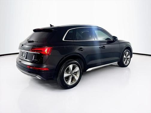 2023 Audi Q5 40 Premium