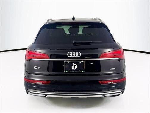 2023 Audi Q5 40 Premium