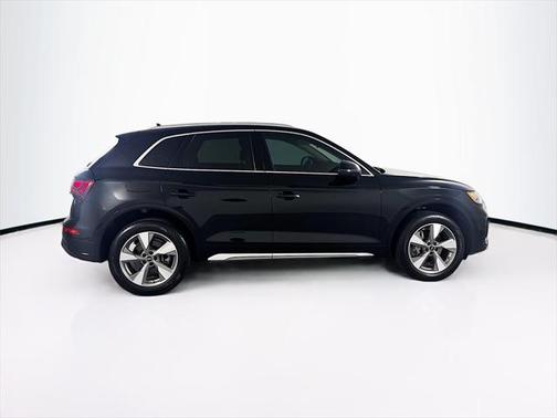 2023 Audi Q5 40 Premium