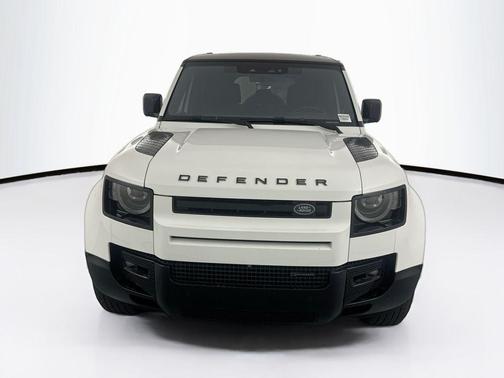 Fuji White 2022 Land Rover Defender 110 X-Dynamic SE