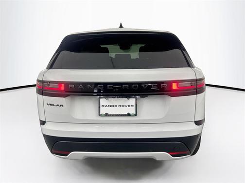 2026 Land Rover Range Rover Velar P250 SE R-Dynamic