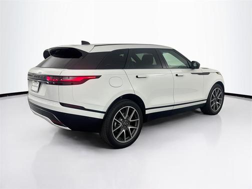 2026 Land Rover Range Rover Velar P250 SE R-Dynamic