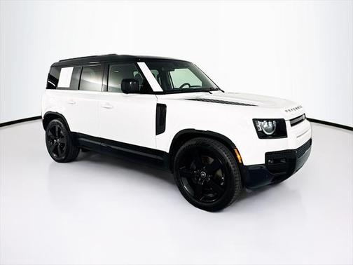 2025 Land Rover Defender 110 P400 X-Dynamic SE