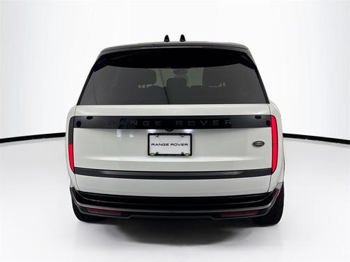 2023 Land Rover Range Rover P530 SE