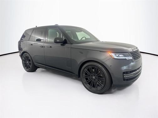2025 Land Rover Range Rover P530 SE