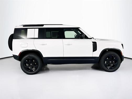 2025 Land Rover Defender 110 P300